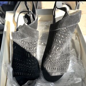 Marc Fisher Black chunky heel sandals